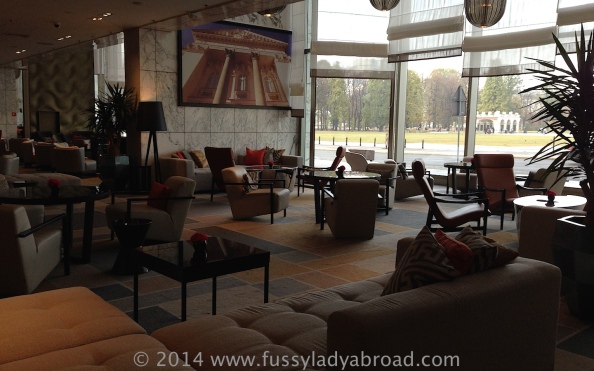 Lobby lounge at the Sofitel Victoria